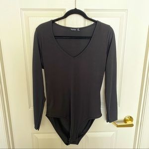 Black stretch bodysuit- ribbed